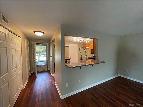 Building Photo - 2275 Nutmeg Ct