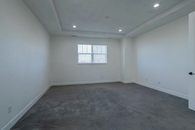 Building Photo - 10138 Atlanta St