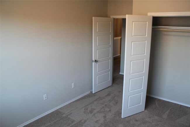 Building Photo - 1220 Garland Rd