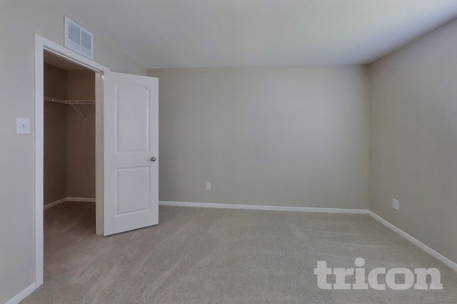 Building Photo - 692 Totem Trail Dr