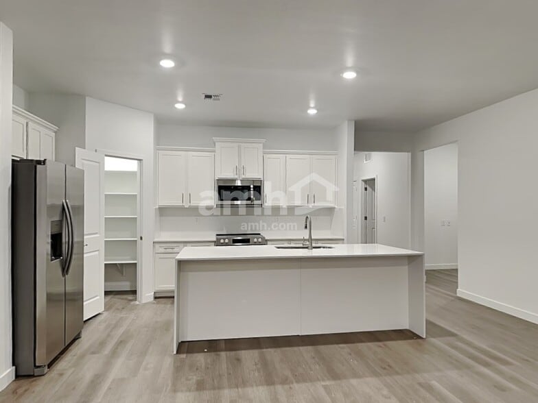 Building Photo - 13088 N Honest Endeavor Wy