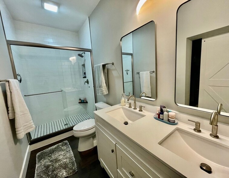 Building Photo - 1520 Spann Ave