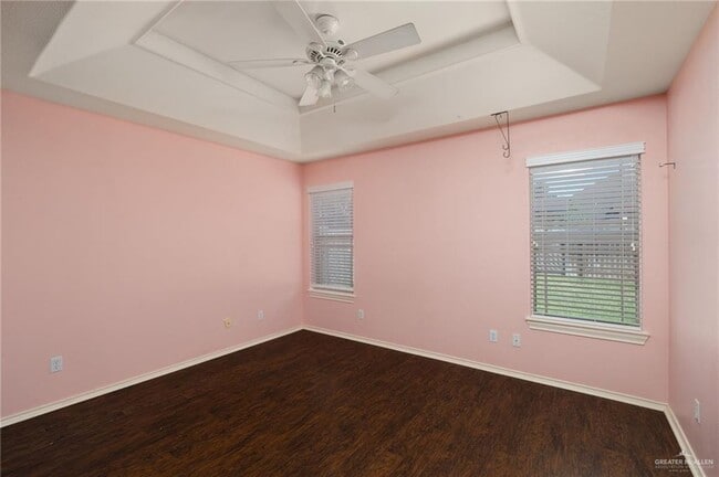 Building Photo - 19 E St