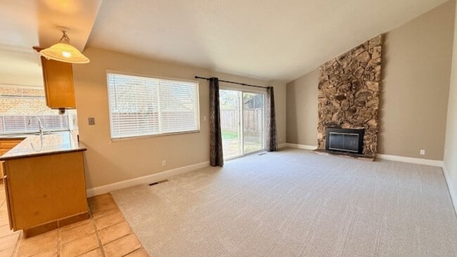 Building Photo - Charming and Move-in Ready, 4BD/2BA, Single-Story Home in Twin Creeks South Estates, San Ramon- A...