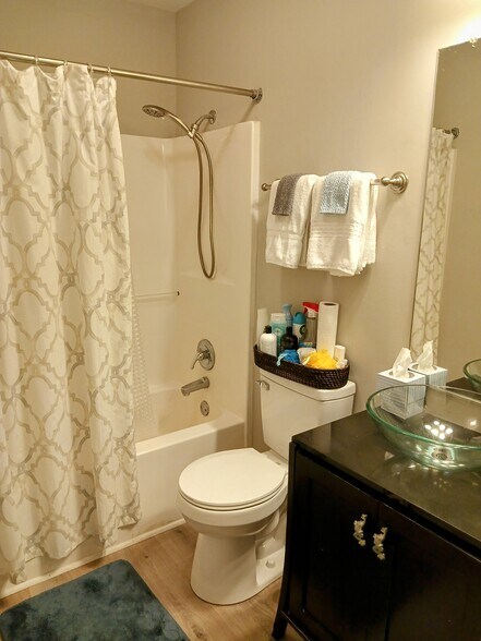 Building Photo - 2901 Westgate Dr