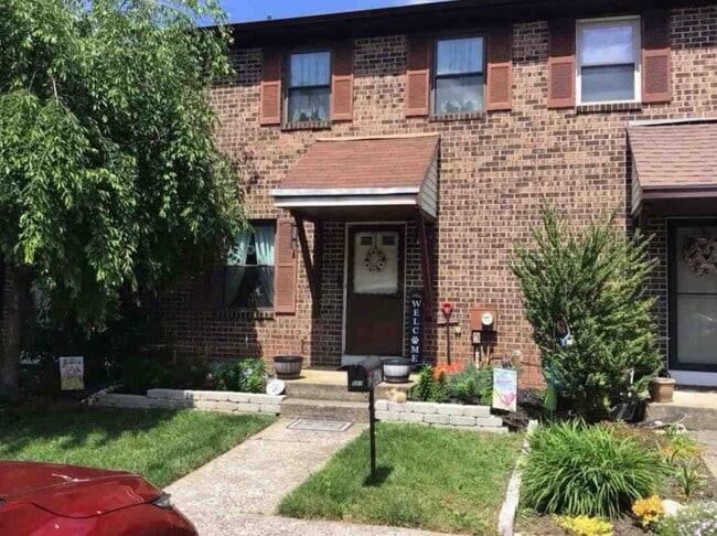 Building Photo - 887 Williams Pl