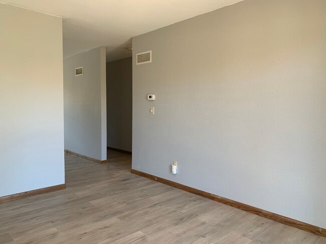 Dining Room - 7936 Daniel Ct