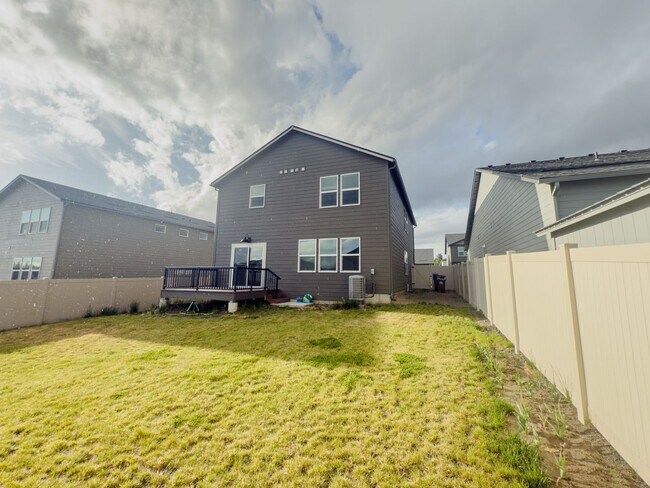 Building Photo - 5513 W Morgantown Ln