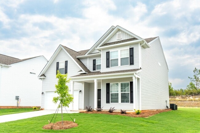 Building Photo - 421 Midland Pnes Dr