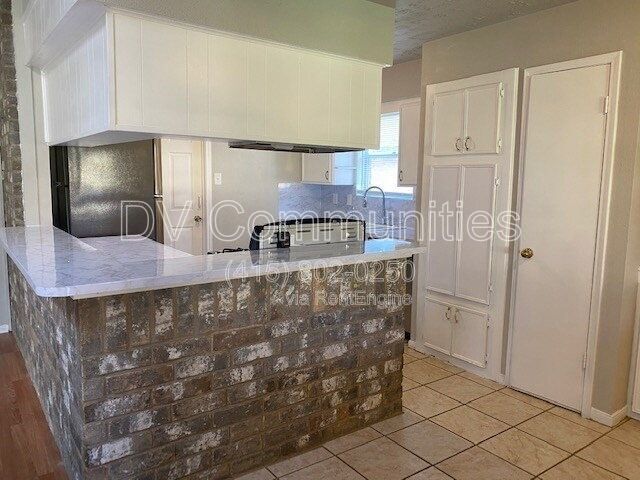 Building Photo - 18502 Bent Elm Dr