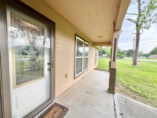 Building Photo - 7017 Caldwell St