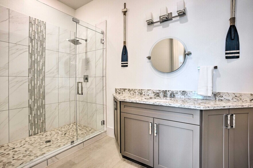 Building Photo - 15310 TX-105