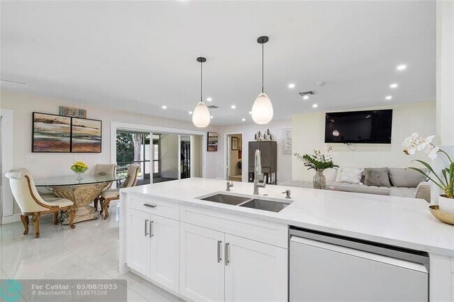 Building Photo - 10209 Vestal Ct