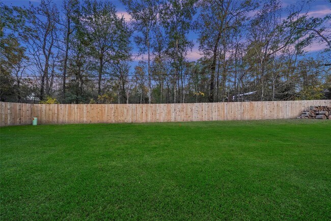 Building Photo - 2438 Carriage Lamp Ln