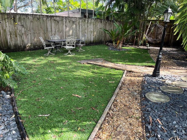 Building Photo - 1602 NE 1st Ave.