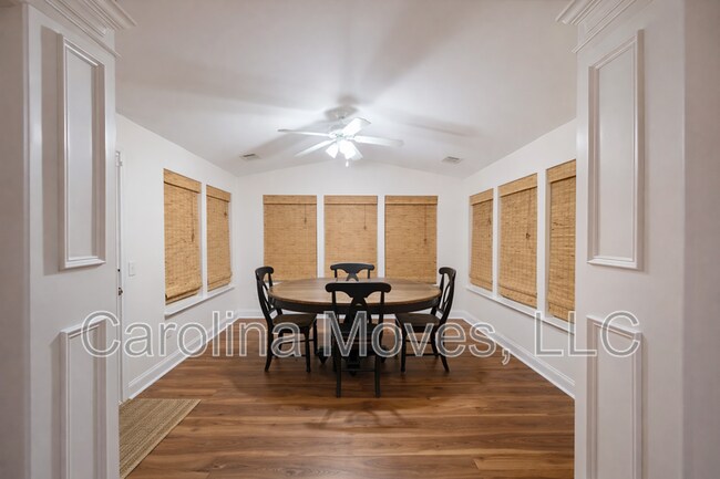 Building Photo - 314 Park Ridge Cir