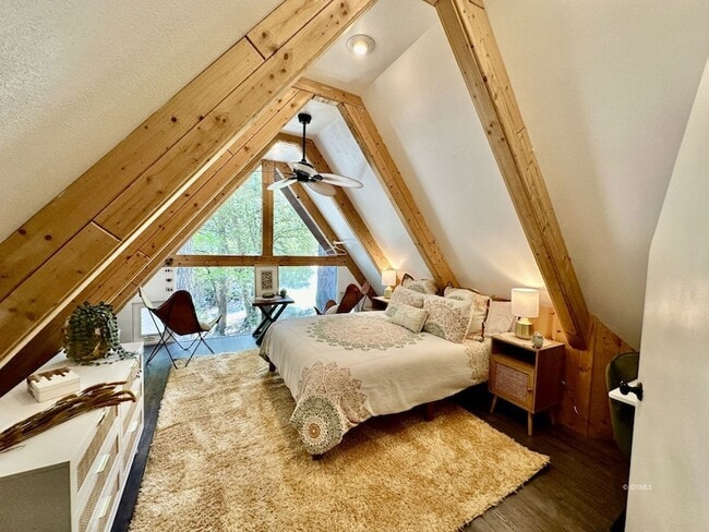 Building Photo - 25245 Rosaline Rd