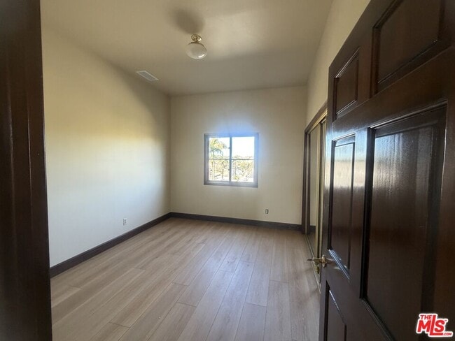 Building Photo - 5867 W 75th St