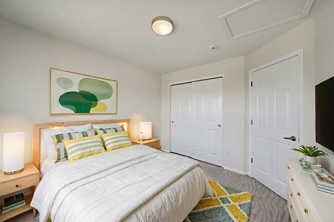 Building Photo - 5604 S Andes St