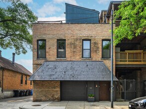 Building Photo - 1349 W Webster Ave