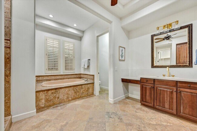 Building Photo - 17581 N 95th St