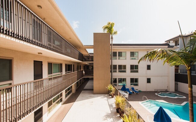 Building Photo - Winbury #104