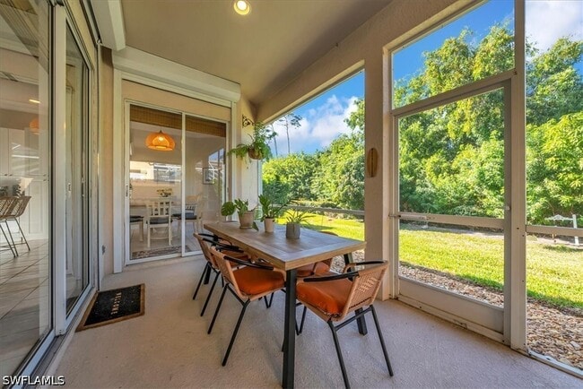 Building Photo - 28327 Hidden Lake Dr