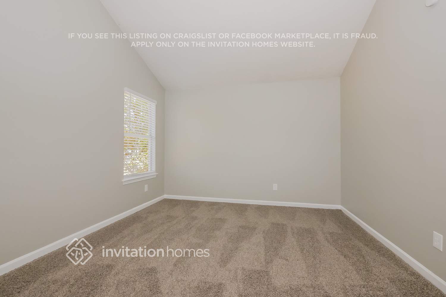 Building Photo - 162 Stillwood Dr