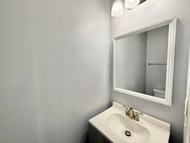 Building Photo - **OFFERING REFUNDABLE APPLICATION FEES & $100 MOVE IN PROMOTION** Charming 3BD, 1.5BA Clayton Hom...