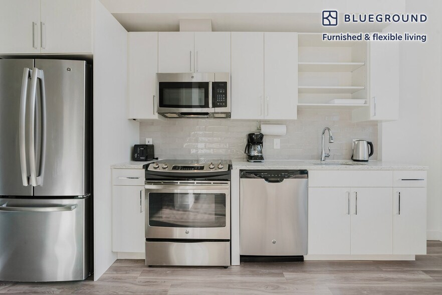 Building Photo - 1255 22nd St NW