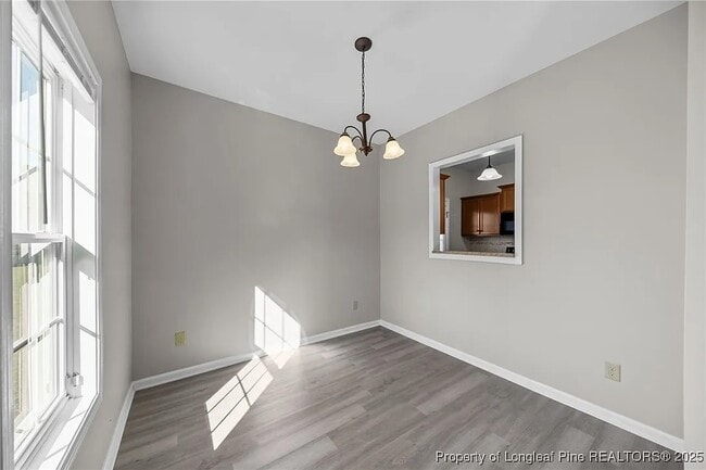 Building Photo - 122 Sherman Ct