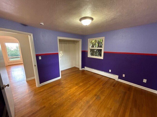 Building Photo - 1740 Glen Creek Rd NW