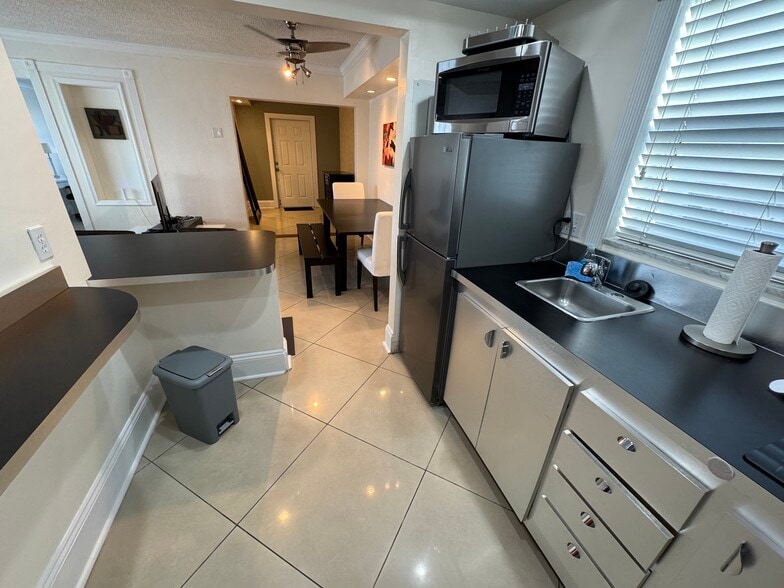 Building Photo - 112 S Federal Hwy