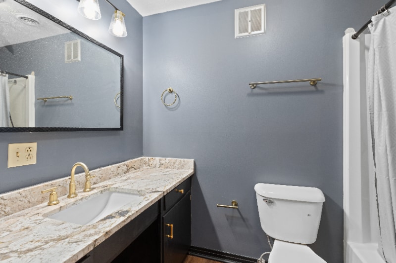 Building Photo - 216 Allison St