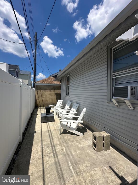 Building Photo - 12 N Swarthmore Ave