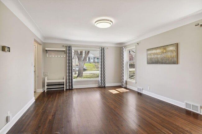 Building Photo - 5620 Humboldt Ave S