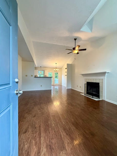 Primary Photo - 252 Forest Hill Dr