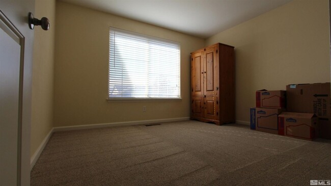 Building Photo - Charming 3BR House in Fernley