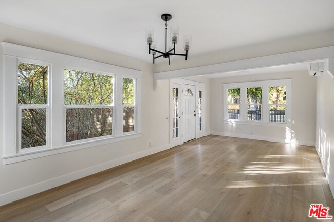 Building Photo - 4316 Kingswell Ave