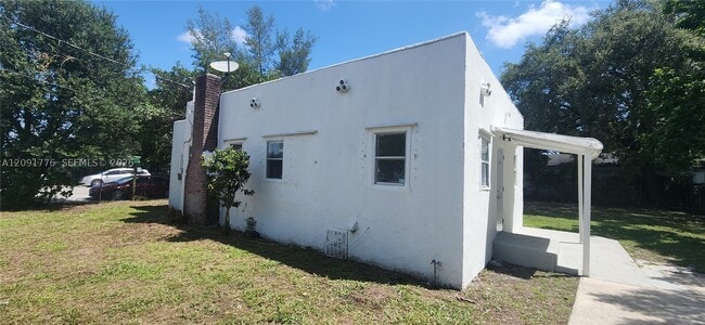 Building Photo - 944 NW 81st St.