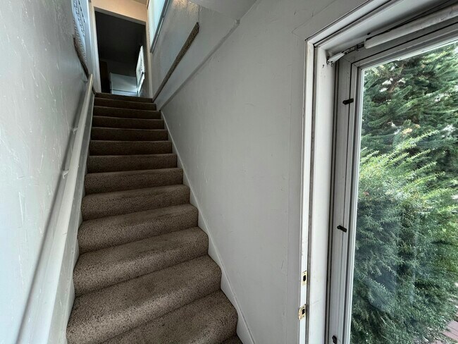 Building Photo - 1327 Yuma St