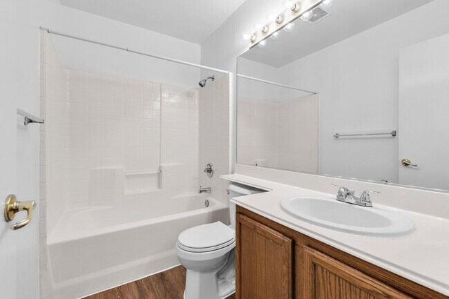 Building Photo - Spacious 3-Bed in Gated NW Las Vegas Community with 2-Car Garage