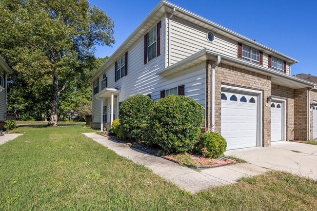 Primary Photo - 409 Belmont Cir