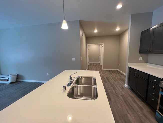 Building Photo - 4440 - 4450 S 26th St