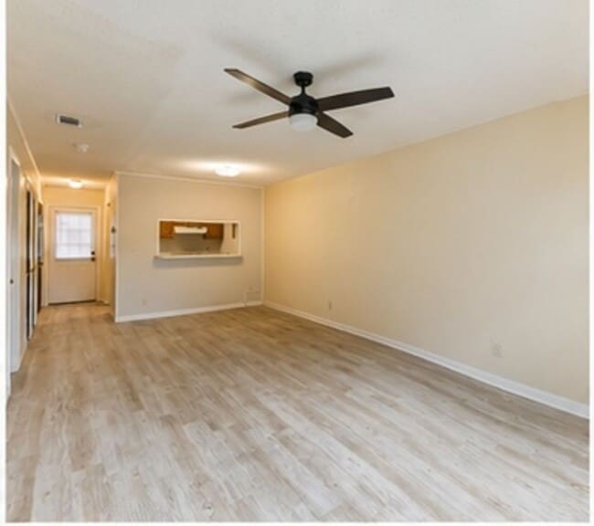 Building Photo - 4434 Dorothy Dr