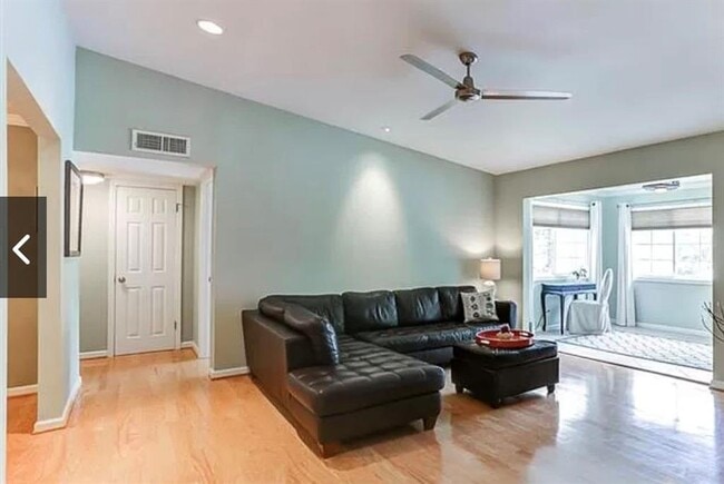 Building Photo - 1468 Briarwood Rd NE