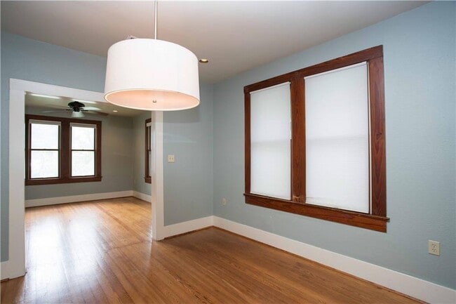 Building Photo - 1214 W 8th St