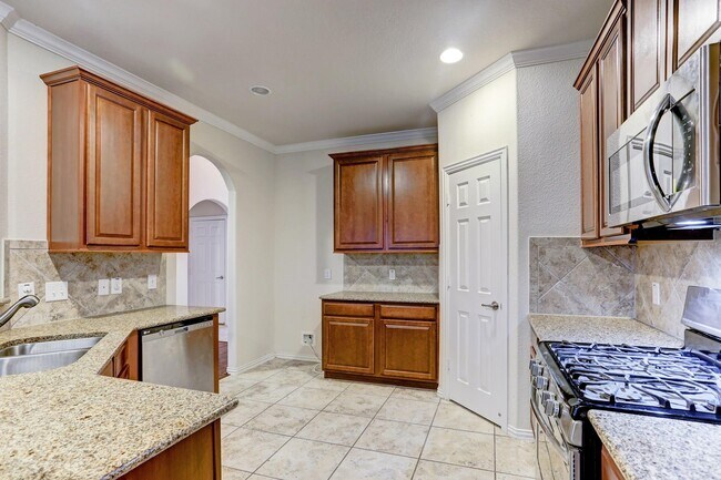 Building Photo - 19806 Amber Village Ln