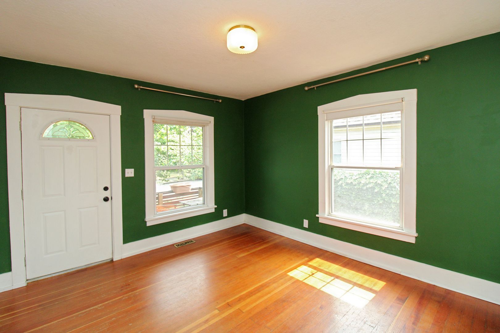 Building Photo - 1415 NE 74th Ave