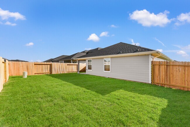 Building Photo - 3710 Turnpike Dr